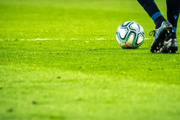 Kadın voleybol liginde servis kuralı denemesi başlıyor